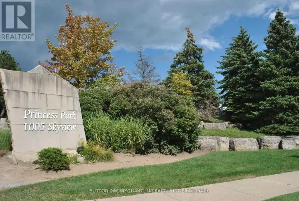 202d - 1005 Skyview Drive, Burlington (Tyandaga)